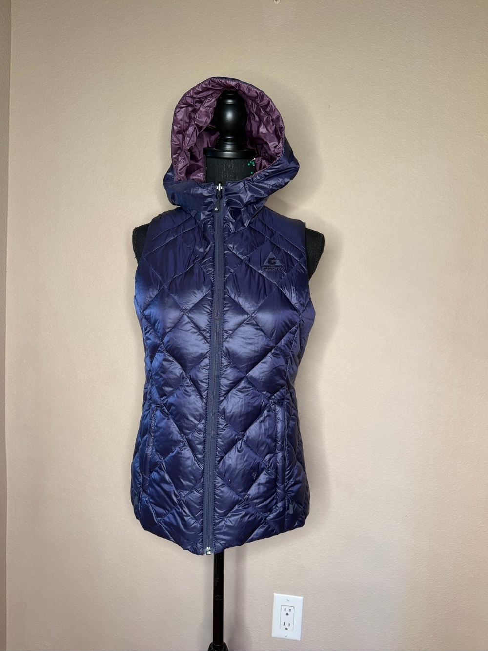 WOMENS Gerry Weber REVERSIBLE Quilted Hooded Puffer Vest - Navy & Purple w/Hood